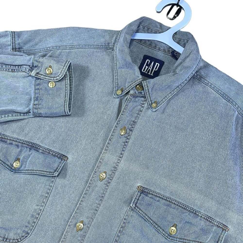 Vintage 90s GAP Light Wash Blue Denim Long Sleeve Button Down Shirt Size L